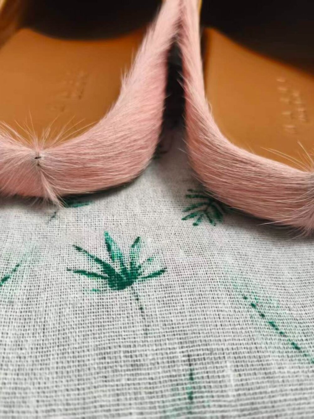 Brand New Marni Pink Fur Calf Hair Mule Slippers Unisex Complete Set Box + Dustb - Picture 9 of 9
